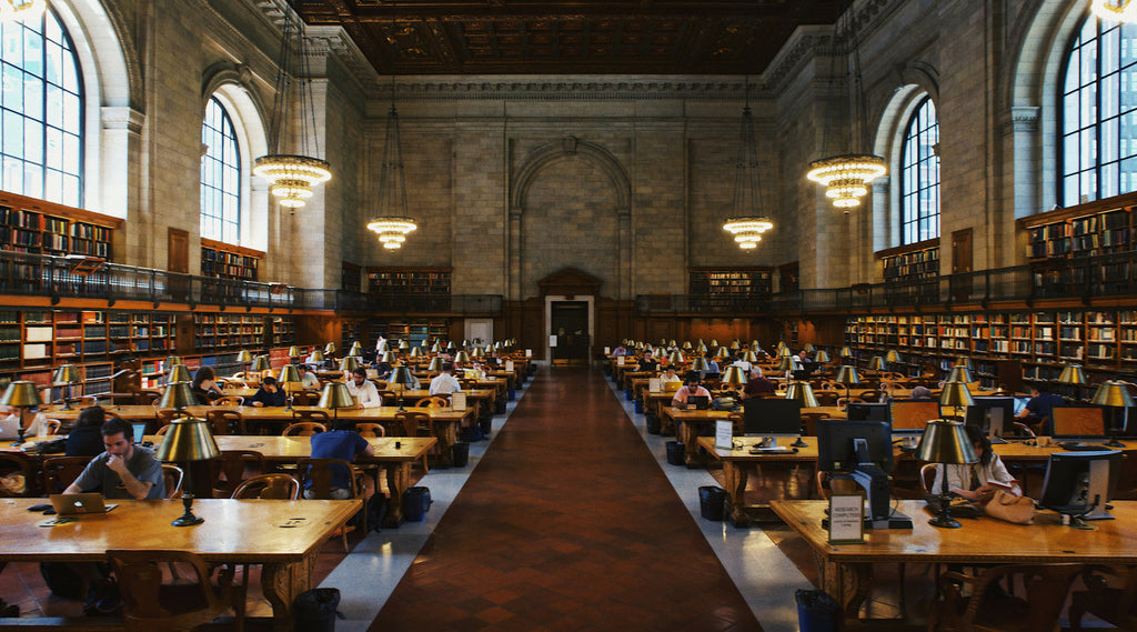 TOUCHPOINTS™ HELP STUDENTS TRANSITION INTO COLLEGE