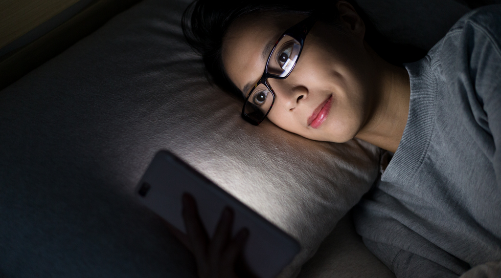 3 Benefits of Wearing Blue Light Glasses